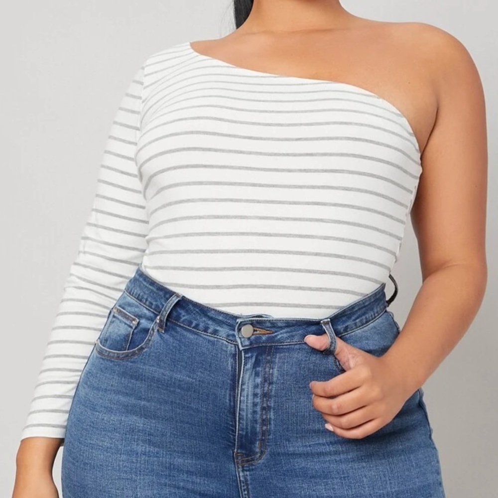 One shoulder top